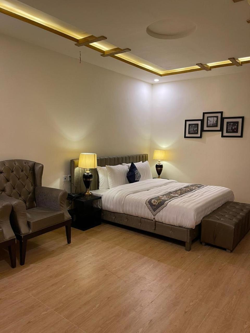 The Corporate Lodges Hotel Saidu Sharif Exteriör bild